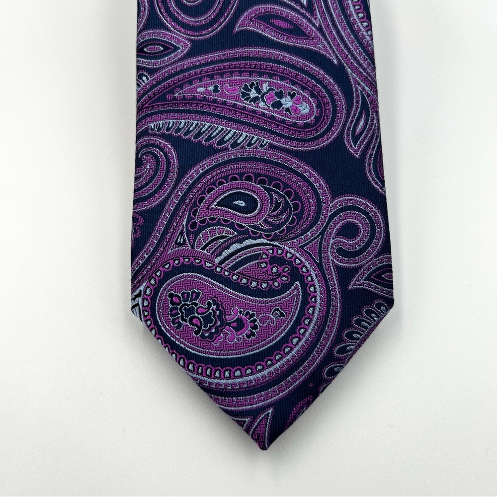 Jos A Bank RESERVE 100% Silk Men's Tie Purple Blue Paisley 58.5" x 3"